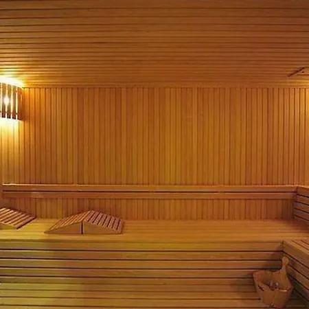 Moy Apart ألانيا