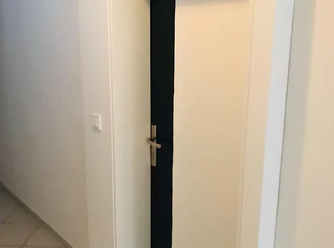 Moy Apart ألانيا